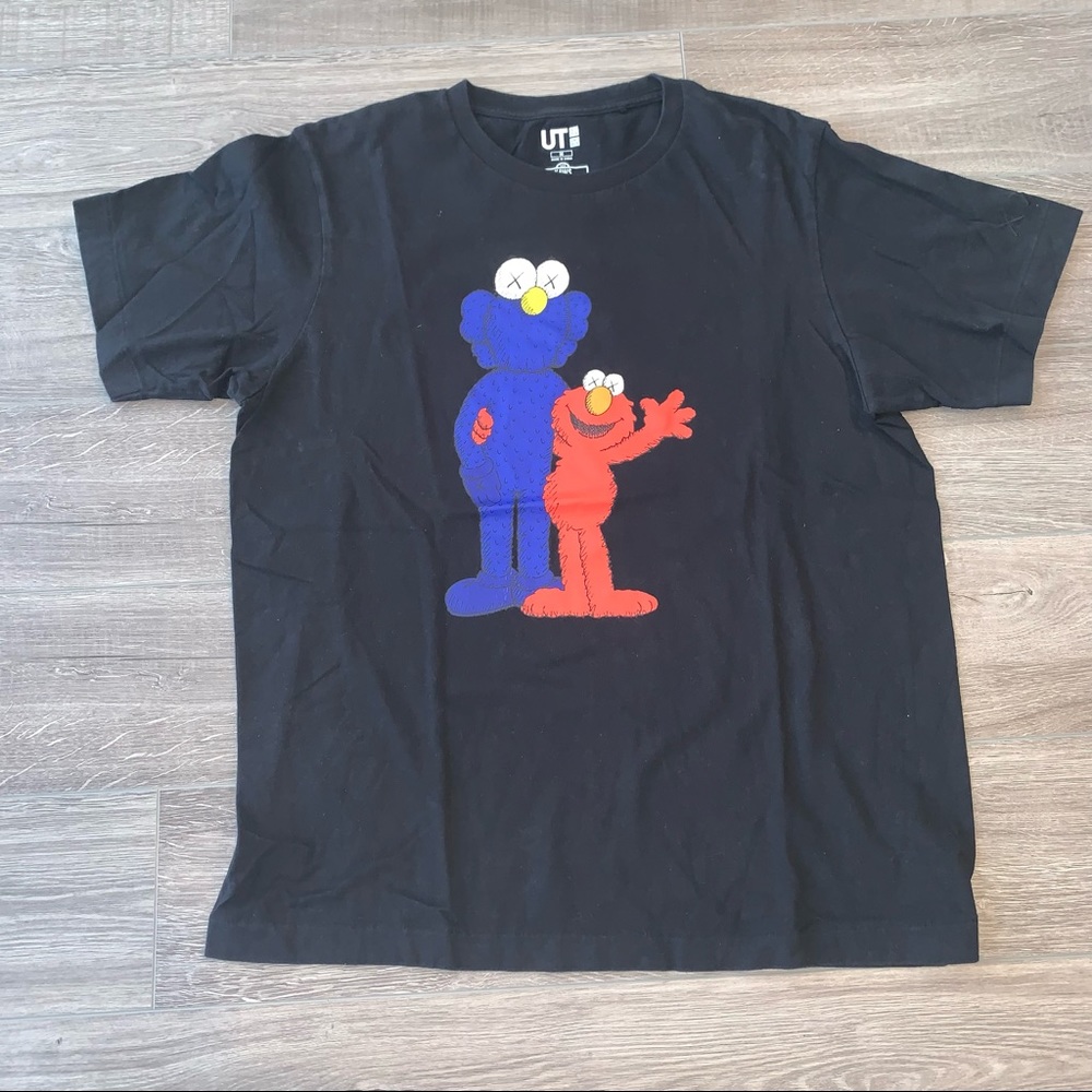 Kaws Uniqlo T-Shirt